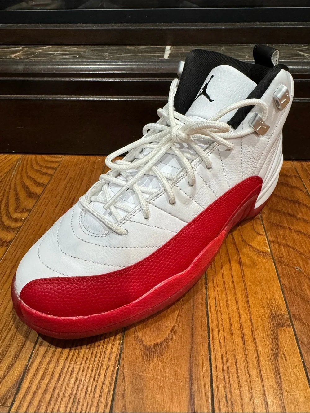 Jordan Men's Athletic Basketball Shoes in White and Red